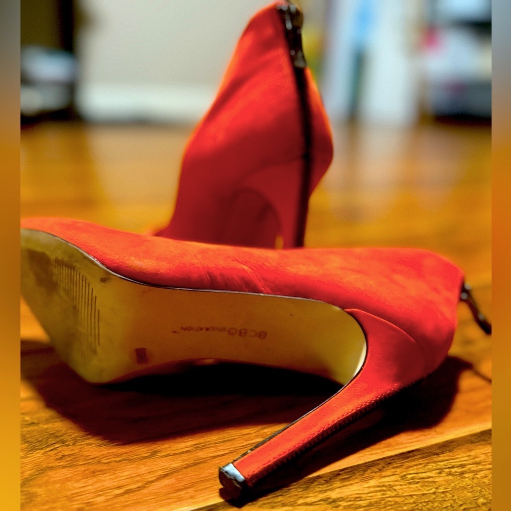 Red Heels - Picture 2 of 4
